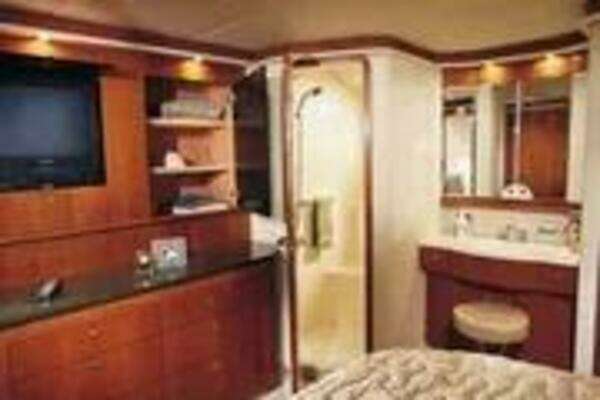 Sea Ray 480 Motor Yacht Yacht For Sale