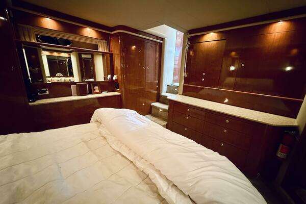 Sea Ray 480 Motor Yacht Yacht For Sale