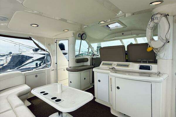 Sea Ray 480 Motor Yacht Yacht For Sale