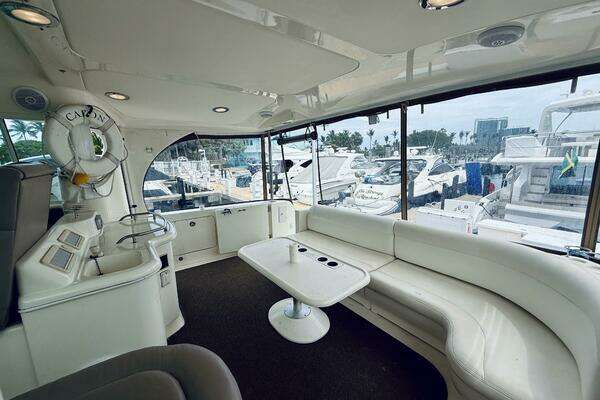 Sea Ray 480 Motor Yacht Yacht For Sale