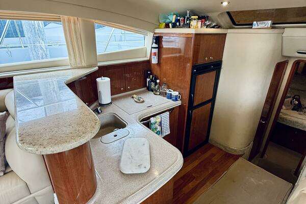 Sea Ray 480 Motor Yacht Yacht For Sale