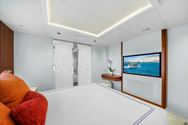 MISS MICHELLE 122ft Horizon Yacht For Sale