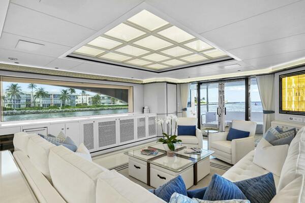 MISS MICHELLE 122ft Horizon Yacht For Sale