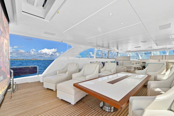 MISS MICHELLE 122ft Horizon Yacht For Sale