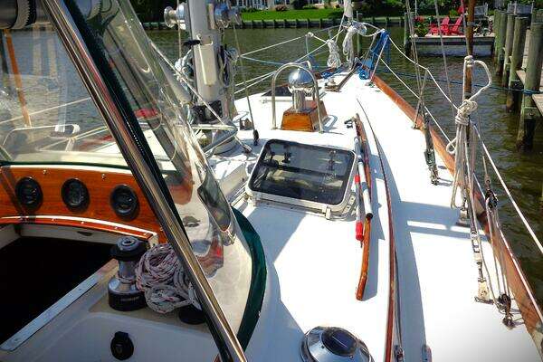 Bristol 41.1 Yacht For Sale