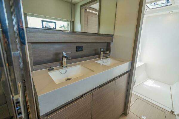 Robertson & Caine  Yacht For Sale