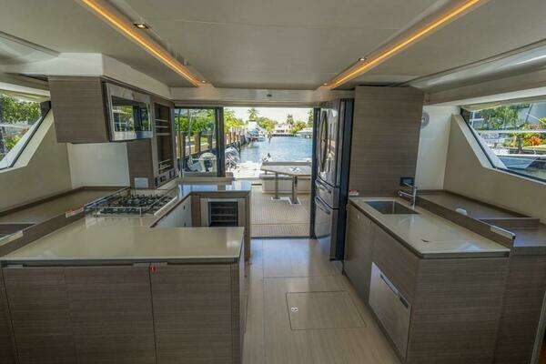 Robertson & Caine  Yacht For Sale