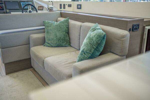 Robertson & Caine  Yacht For Sale