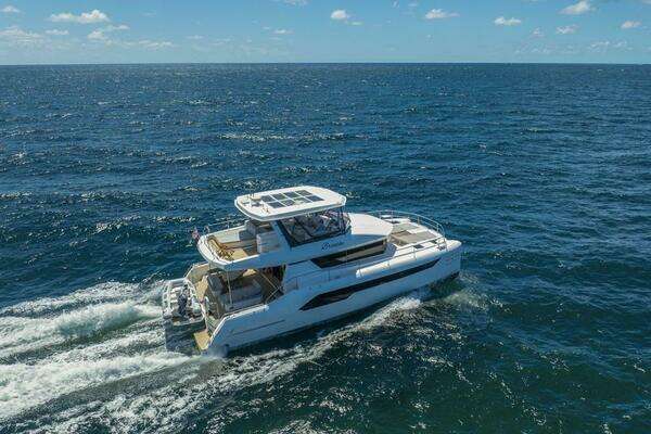 Robertson & Caine  Yacht For Sale