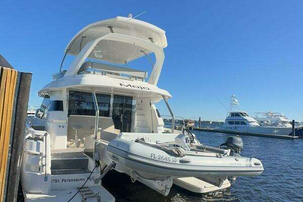 Aquila 44 Yacht For Sale