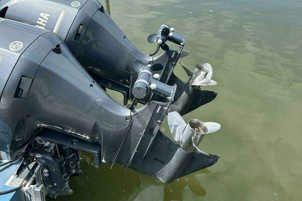 True North 34 Outboard Express Yacht For Sale
