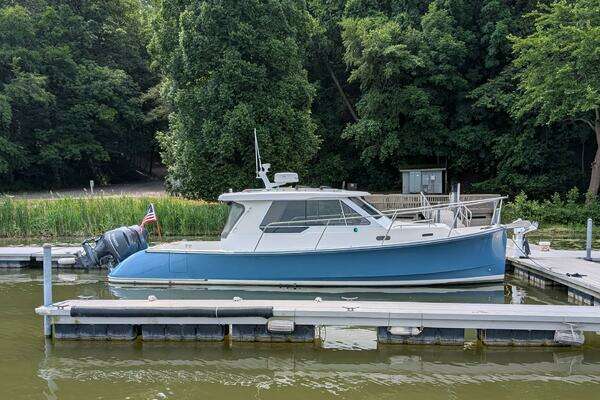 True North 34 Outboard Express Yacht For Sale