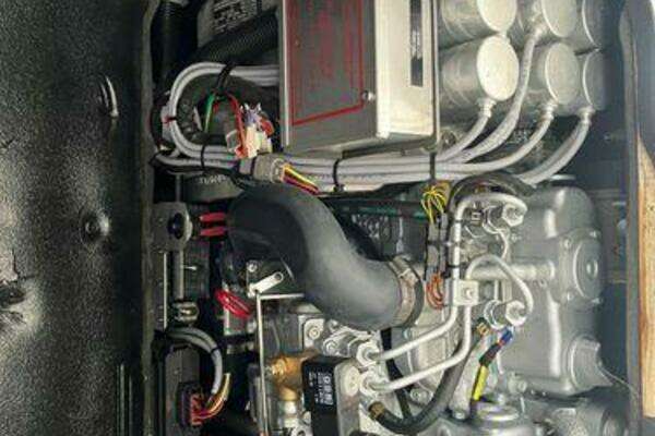 True North 34 Outboard Express Yacht For Sale