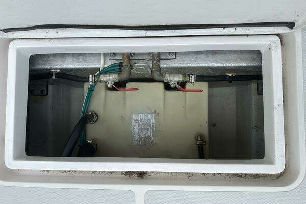 True North 34 Outboard Express Yacht For Sale