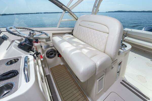 Grady-White Freedom 335 Yacht For Sale