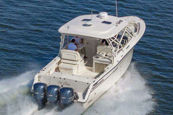 Grady-White Freedom 335 Yacht For Sale