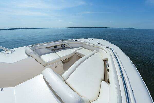 Grady-White Freedom 335 Yacht For Sale