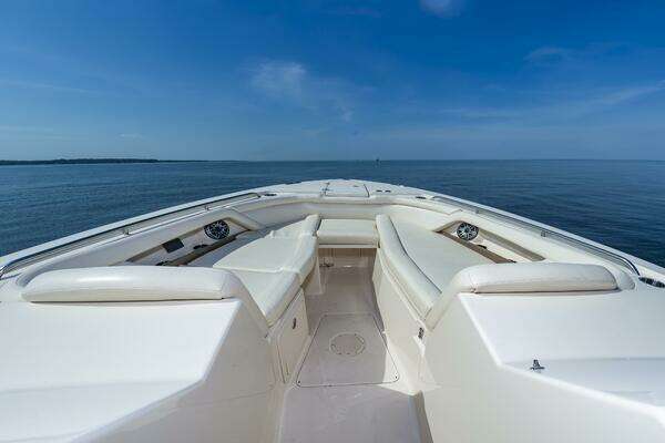 Grady-White Freedom 335 Yacht For Sale