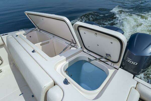 Grady-White Freedom 335 Yacht For Sale