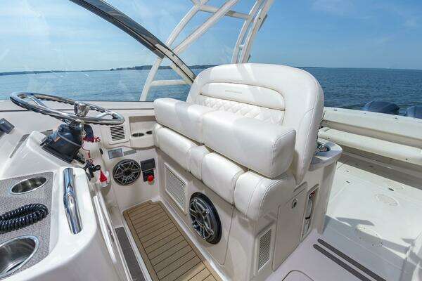 Grady-White Freedom 335 Yacht For Sale