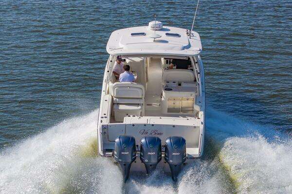 Grady-White Freedom 335 Yacht For Sale