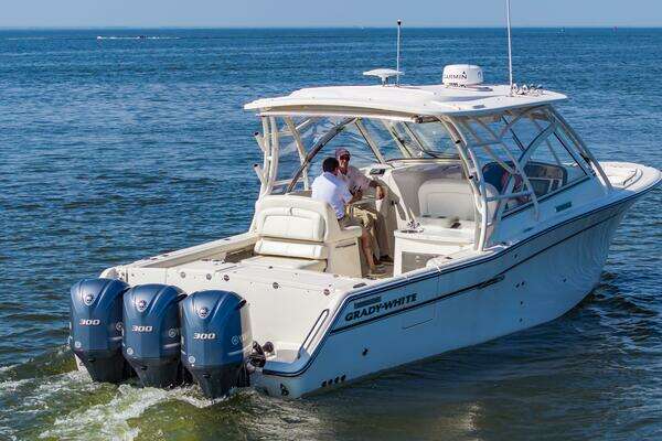 Grady-White Freedom 335 Yacht For Sale