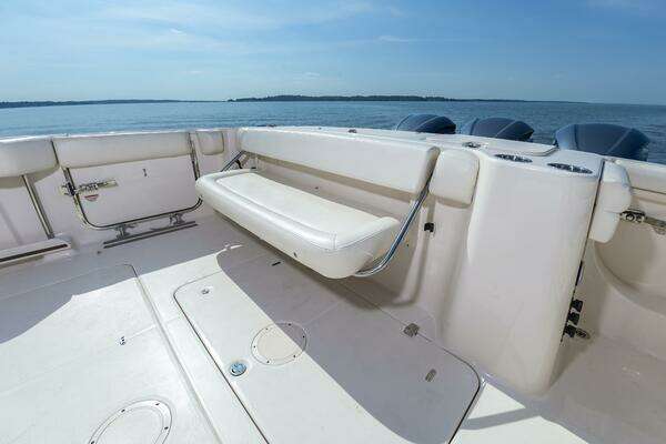 Grady-White Freedom 335 Yacht For Sale