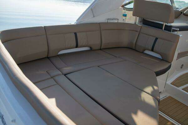 2016 Sea Ray 35