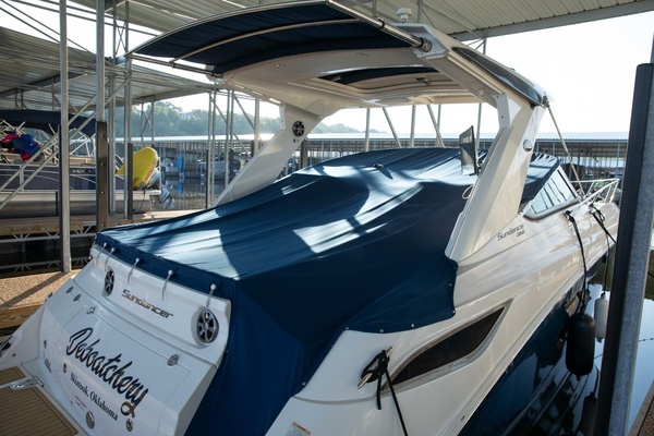 35ft Sea Ray Yacht For Sale