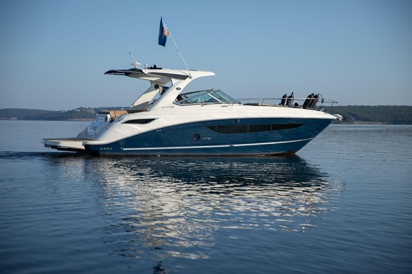 35ft Sea Ray Yacht For Sale