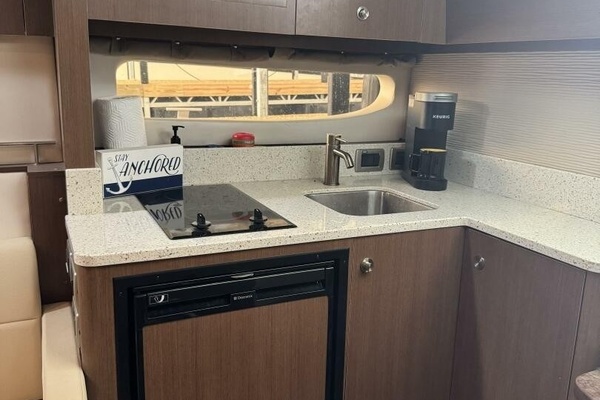 35ft Sea Ray Yacht For Sale