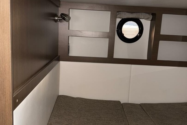 35ft Sea Ray Yacht For Sale