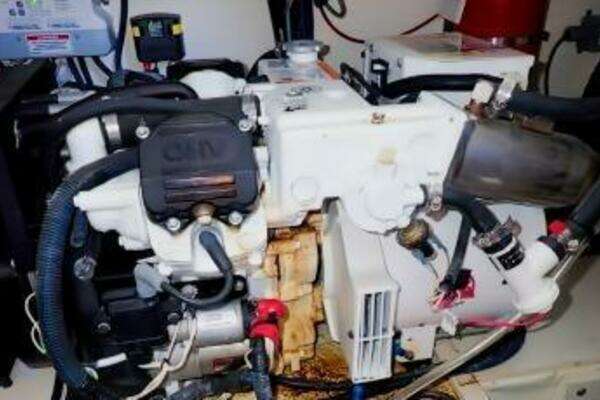 Sea Ray 350 Sundancer Yacht For Sale