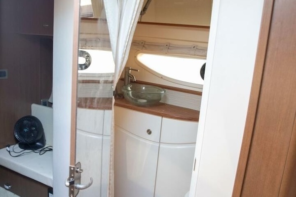 35ft Sea Ray Yacht For Sale