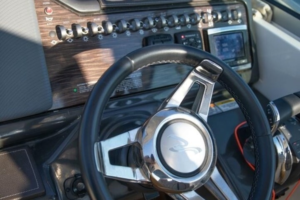 35ft Sea Ray Yacht For Sale