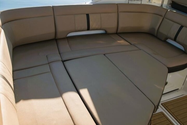 35ft Sea Ray Yacht For Sale