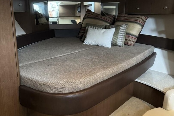 35ft Sea Ray Yacht For Sale