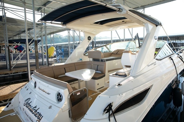 35ft Sea Ray Yacht For Sale