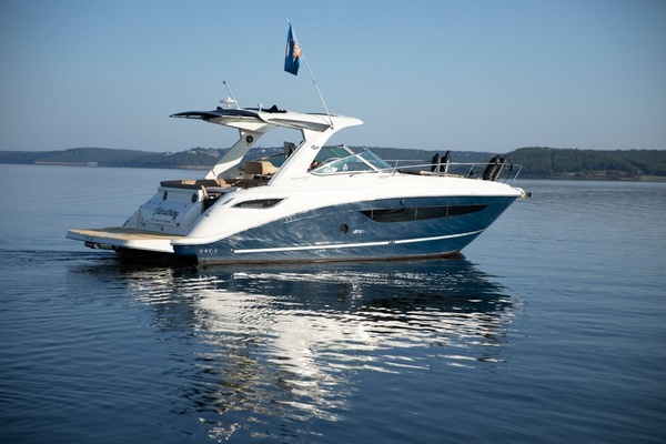 35ft Sea Ray Yacht For Sale
