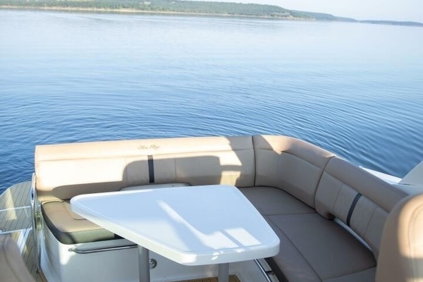 35ft Sea Ray Yacht For Sale