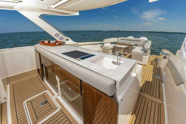 Tiara Yachts 43 LS Yacht For Sale