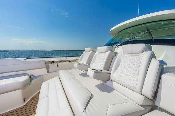 Tiara Yachts 43 LS Yacht For Sale