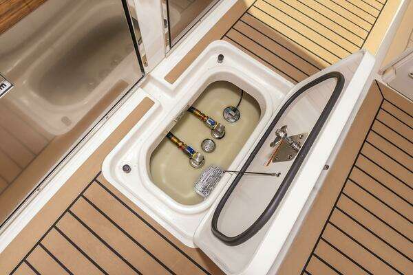 Tiara Yachts 43 LS Yacht For Sale
