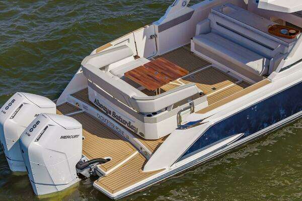 Tiara Yachts 43 LS Yacht For Sale