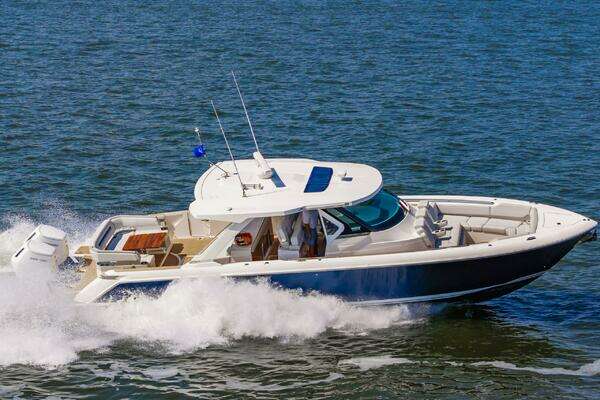 Tiara Yachts 43 LS Yacht For Sale