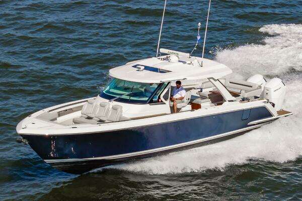 Tiara Yachts 43 LS Yacht For Sale