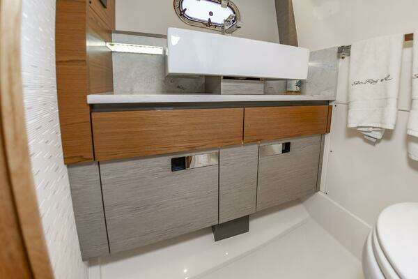 Tiara Yachts 43 LS Yacht For Sale