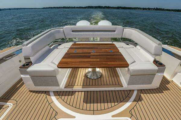 Tiara Yachts 43 LS Yacht For Sale
