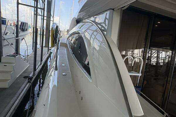 Sunseeker 56 Manhattan Yacht For Sale