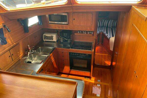 Lyman-Morse  Yacht For Sale